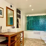 Bed and Breakfast L'autre Maison 4*