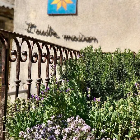 Couette-café L'autre Maison 4*