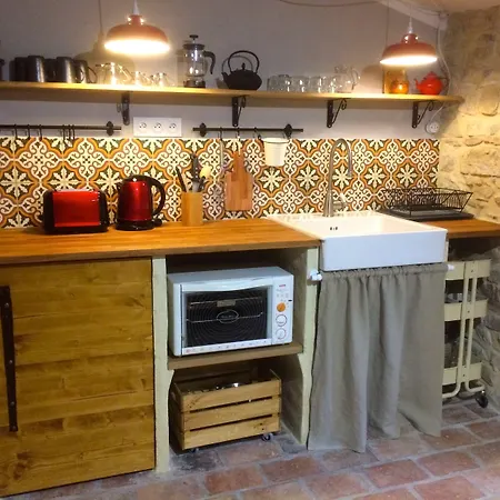 洛特梅森住宿加早餐旅馆 住宿加早餐酒店 Saint-Jean-de-Ceyrargues